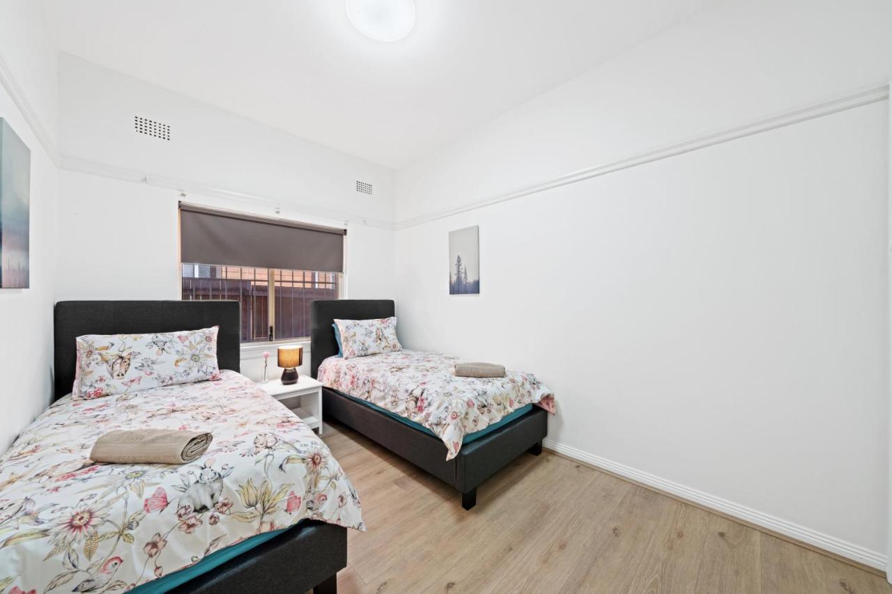 Burwood City Newly Renovated 2 Bed 2 Bath Free Private Parking Big Apt Sydney Luaran gambar